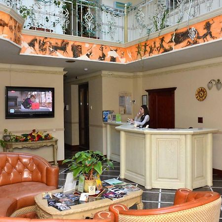 Atrium Hotel Ivano-Frankivsk Exterior foto