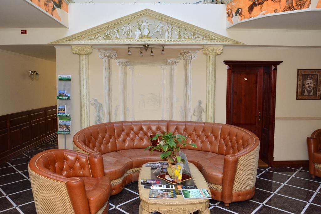 Atrium Hotel Ivano-Frankivsk Exterior foto