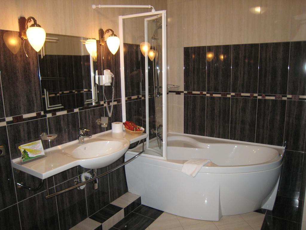 Atrium Hotel Ivano-Frankivsk Cameră foto